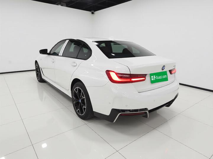 i3 2023 eDrive 40 L M Night Package photo 4