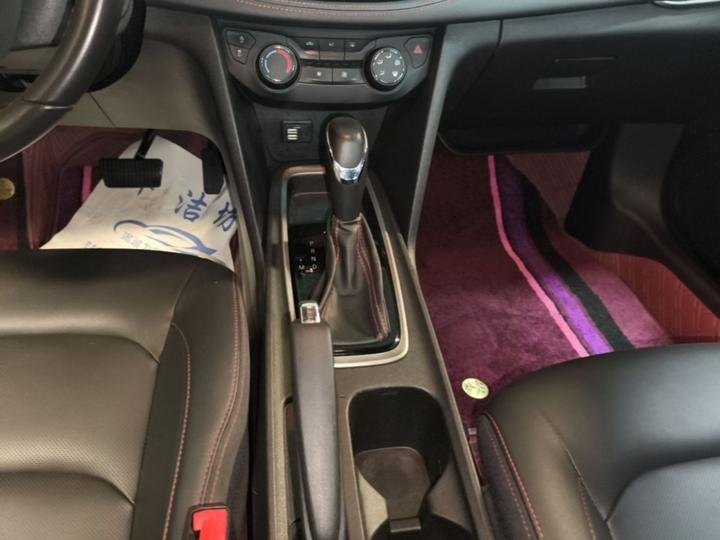 Cruze 2019 RS 330T AT China VI photo 8