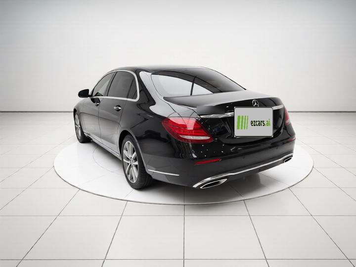 E-Class 2020 Facelift E 260 L photo 4