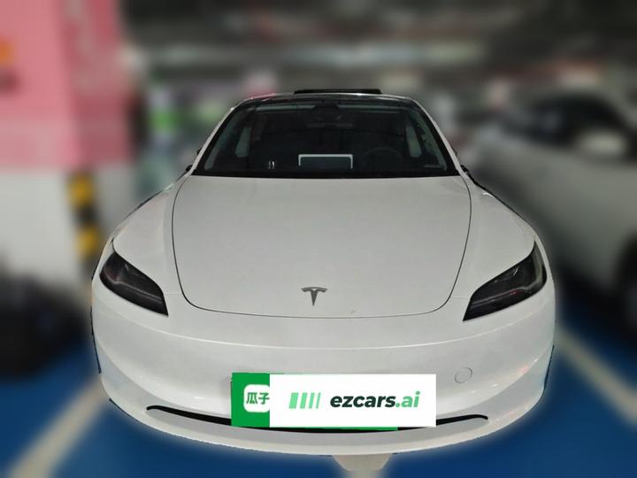 Model 3 2023 RWD photo 2