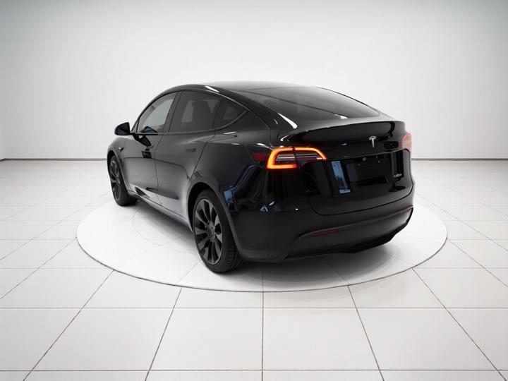 Model Y 2021 Standard Range RWD photo 4