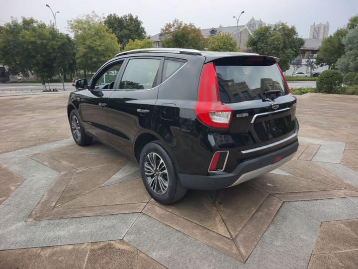 Vision X6 2016 1.3T CVT Luxury photo 4