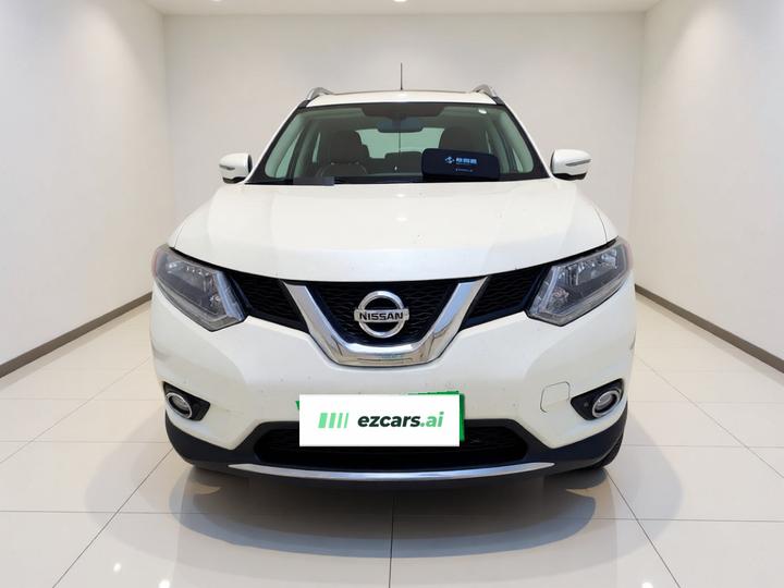 X-Trail 2014 2.0L CVT Comfort 2WD photo 2