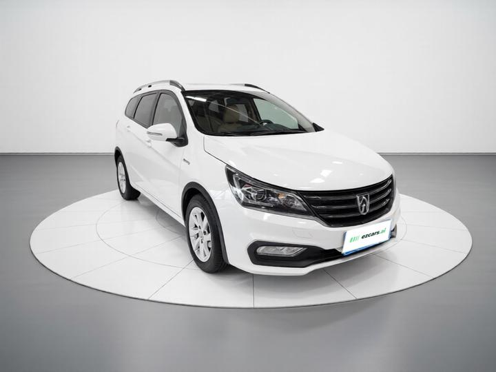 310W 2017 1.5L MT Fashion China V photo 3