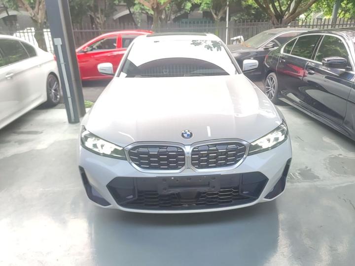3 Series 2025 325Li M Sport Package photo 2
