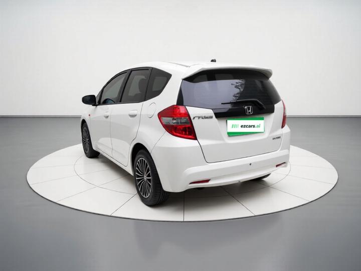 Fit 2011 1.3L MT Comfort photo 4