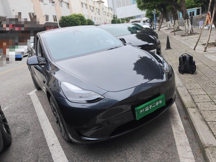 Model Y 2024 RWD photo 3