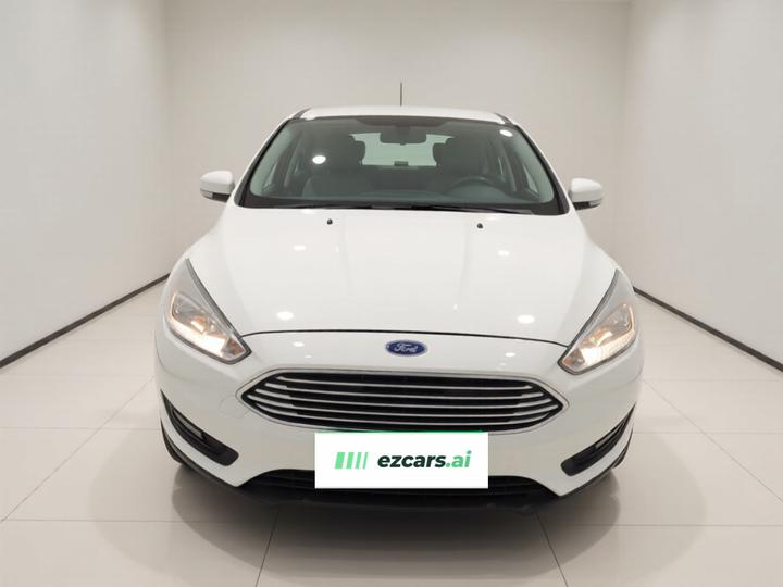 Focus 2017 Sedan 1.6L AT Comfort photo 2