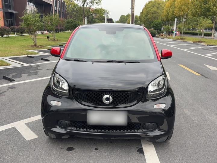 fortwo 2019 0.9T 66 Coupe China VI photo 2