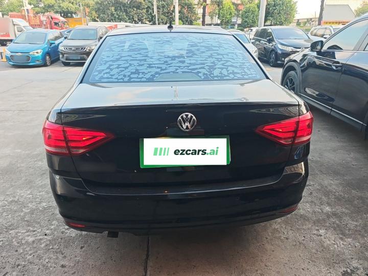 Lavida 2017 1.6L AT photo 5