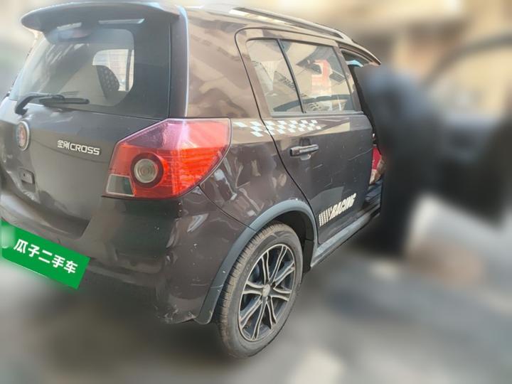 2014 CROSS 1.5L MT Elite photo 6