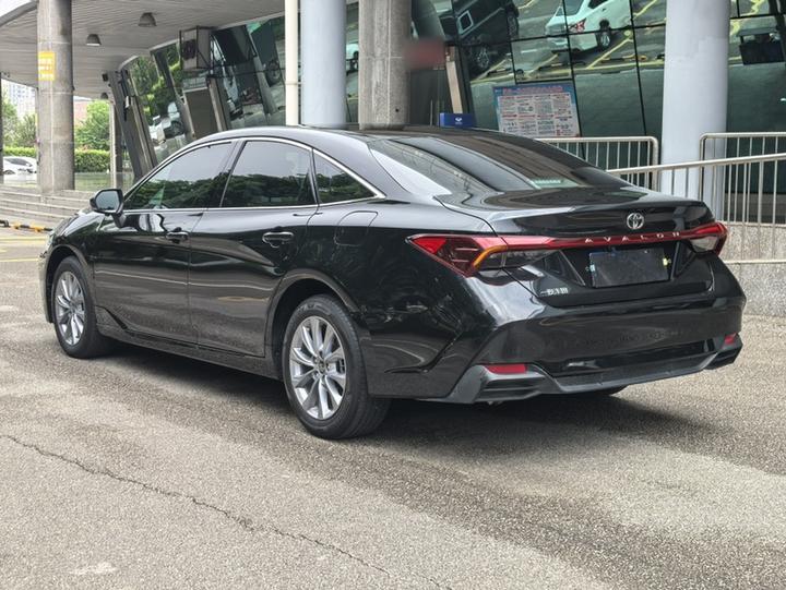 Avalon 2024 2.0L Progressive photo 4