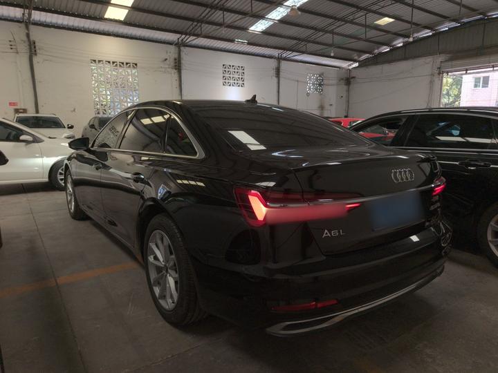 A6L 2023 40 TFSI Luxury photo 4