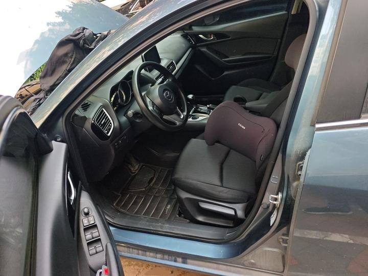 3 Axela 2014 Sedan 1.5L AT Luxury photo 7