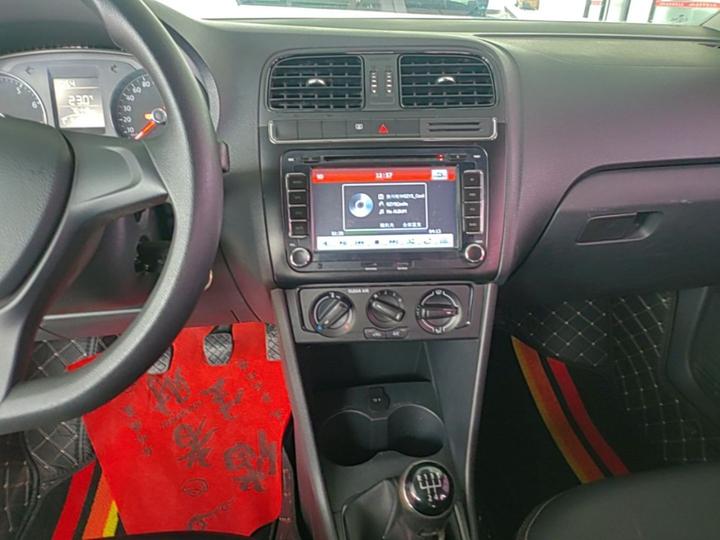 Polo 2016 1.4L MT photo 8