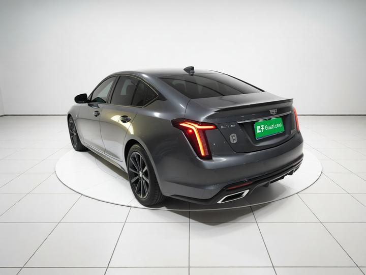 CT5 2023 28T Premium photo 4