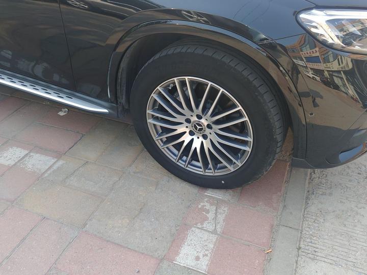 GLC 2023 GLC 300 L 4MATIC Dynamic 5-Seater photo 8