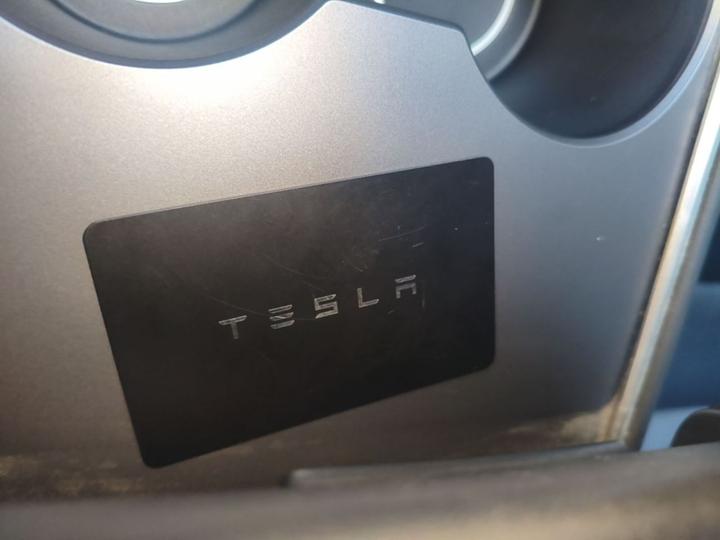 Model Y 2024 RWD photo 8