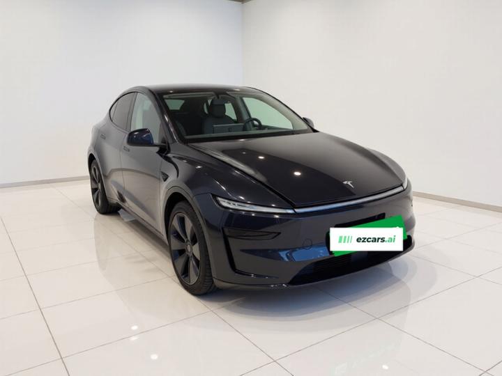 Model Y 2025 RWD Launch Edition photo 3