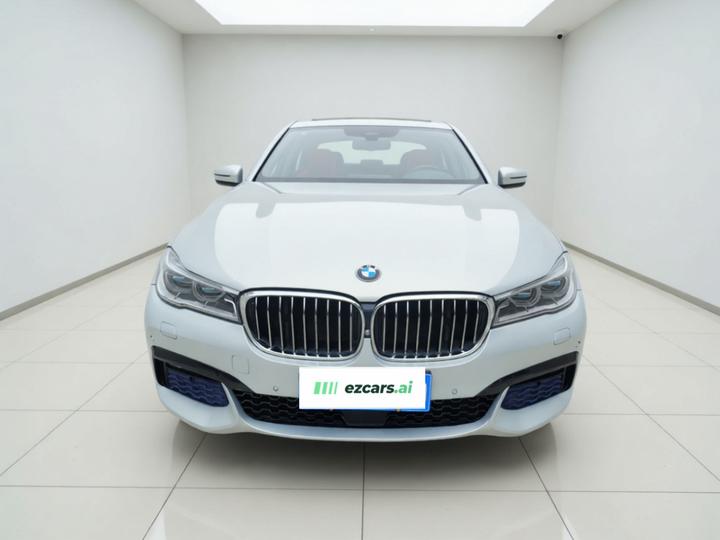 7 Series 2017 740Li xDrive photo 2