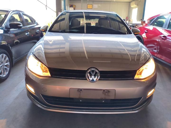 Golf 2016 230TSI AT Comfort photo 2