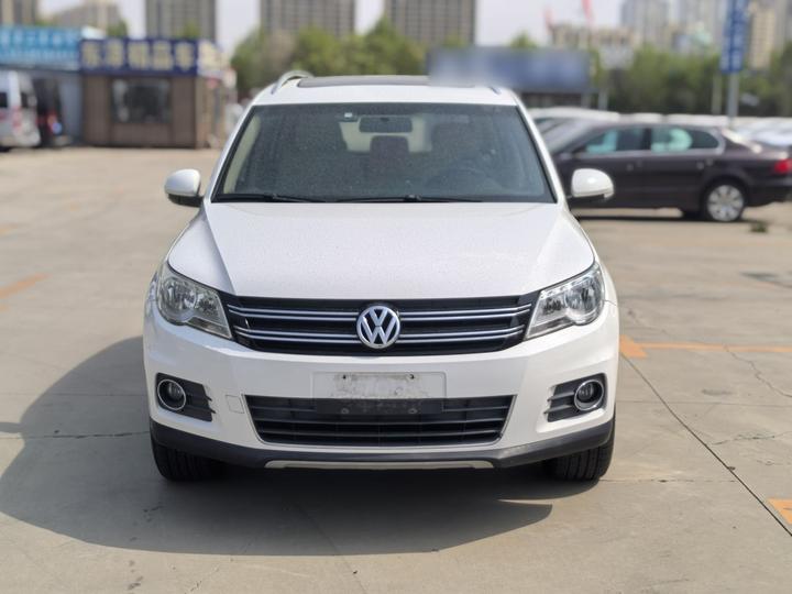 Tiguan 2012 1.8TSI AT RWD photo 3