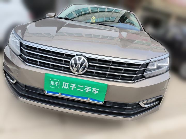 Passat 2017 330TSI DSG photo 2