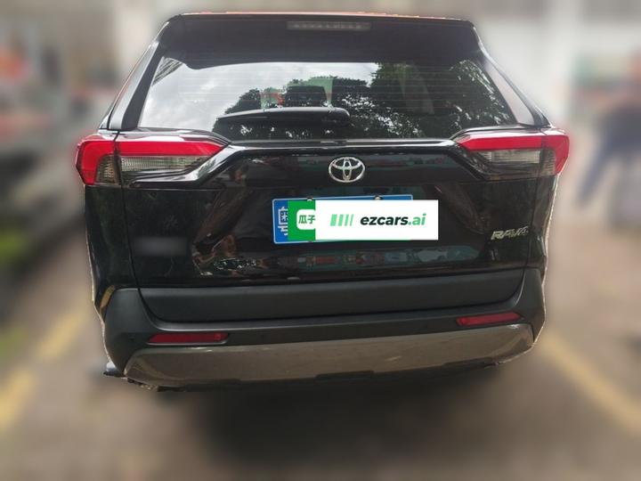 RAV4 2022 2.0L CVT RWD Plus photo 5