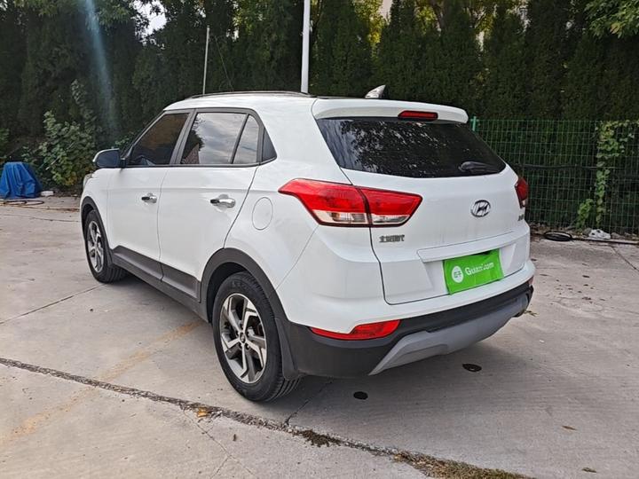 ix25 2017 1.6L AT Smart photo 4