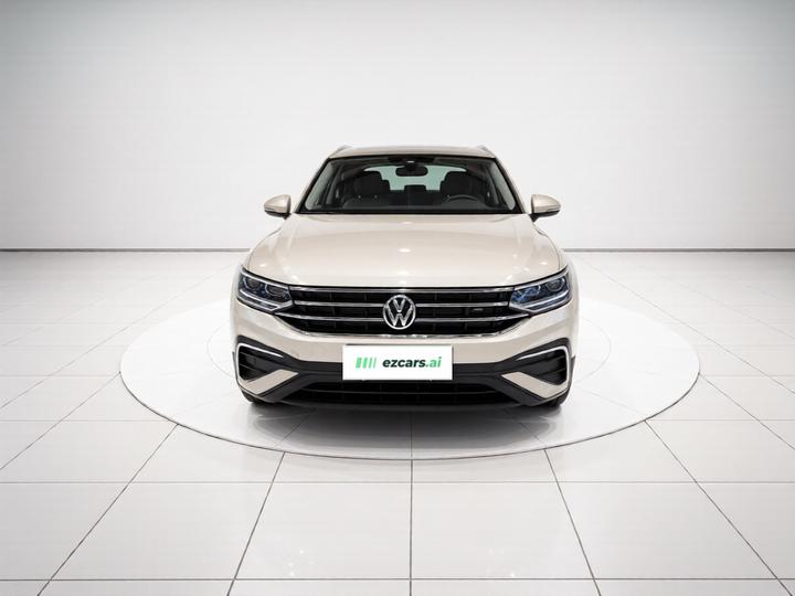 Tiguan L 2022 330TSI AT RWD Smart photo 2