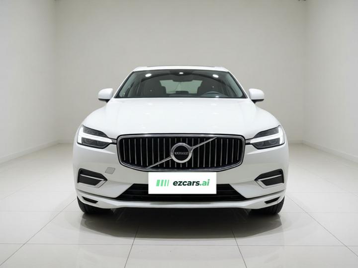 XC60 2021 T5 AWD Luxury photo 2