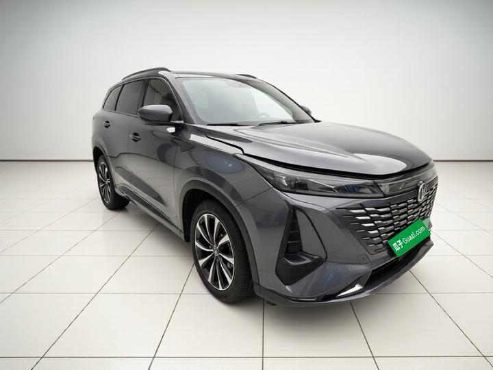 CS75 PLUS 2023 3rd Gen 1.5T AT Premium photo 3