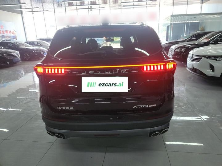 X70 PLUS 2021 1.6T DCT 5-Seater photo 3