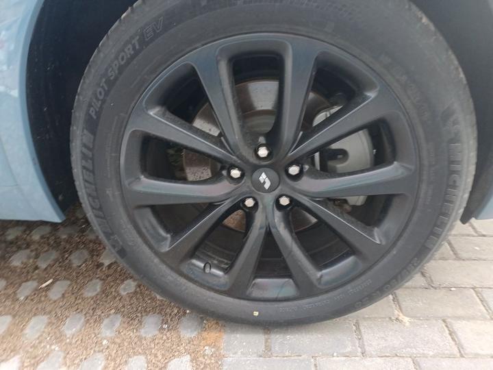 Li Auto ONE 2021 EREV 6-Seater photo 8