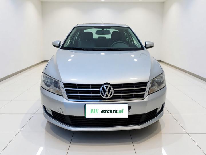 Lavida 2013 Facelift Classic 1.6L AT Comfort photo 2
