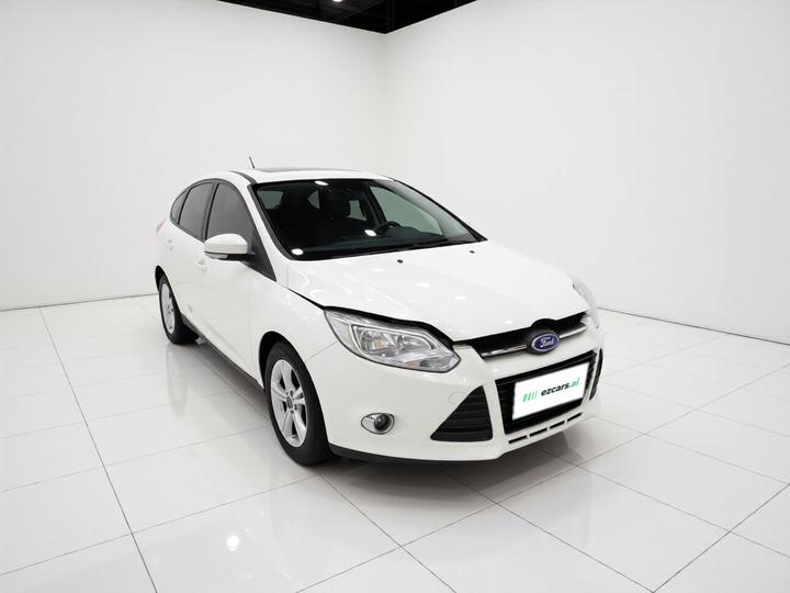 Focus 2012 Hatchback 1.6L AT photo 3