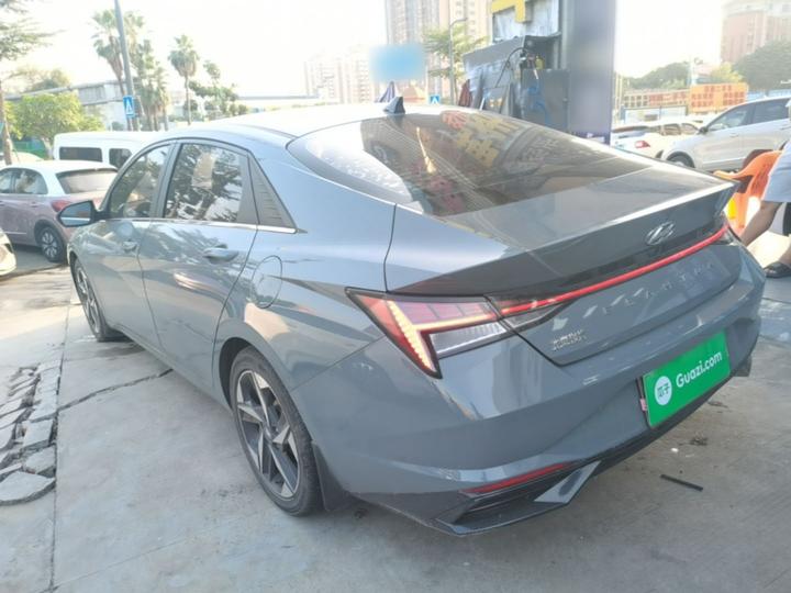 Elantra 2022 1.5L CVT LUX Premium photo 4