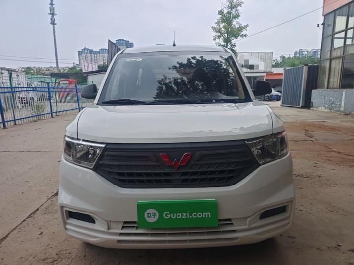 Wuling Hongguang V 2022 1.5L LAR photo 2