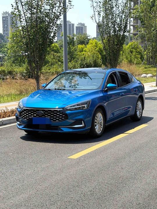 Focus 2021 Sedan EcoBoost 180 AT