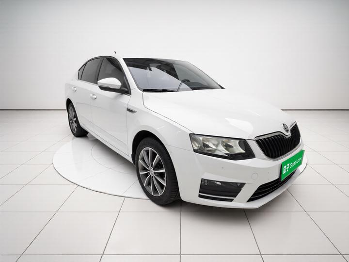 Octavia 2017 1.6L MT photo 3