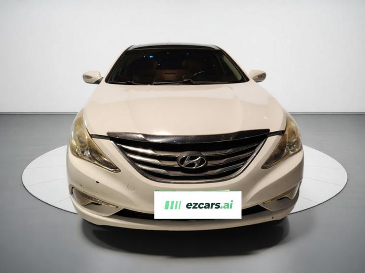 Sonata 2013 2.0L AT Luxury photo 2