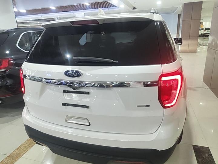 Explorer Imported 2017 2.3T photo 3