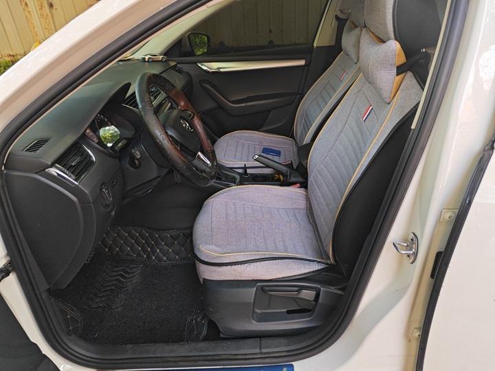 Octavia 2017 1.6L AT photo 7
