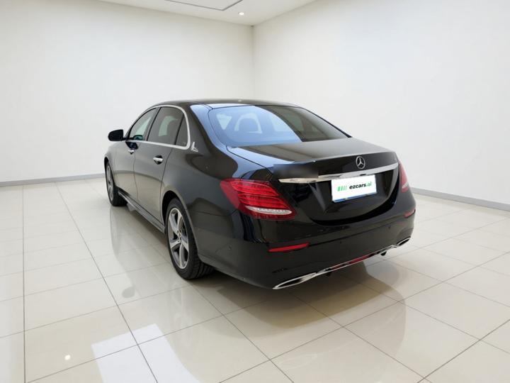E-Class 2018 Facelift E 300 L Sport Luxury photo 4