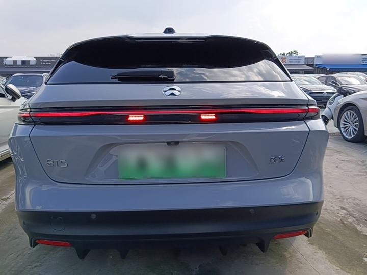 ET5T 2024 75kWh Touring photo 3
