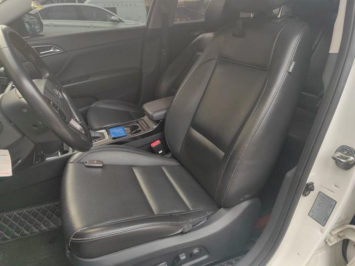 Mistra 2014 1.8L AT Premium DLX photo 7