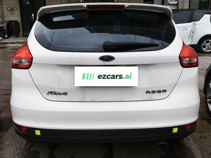 Focus 2017 Hatchback 1.6L AT Comfort photo 3