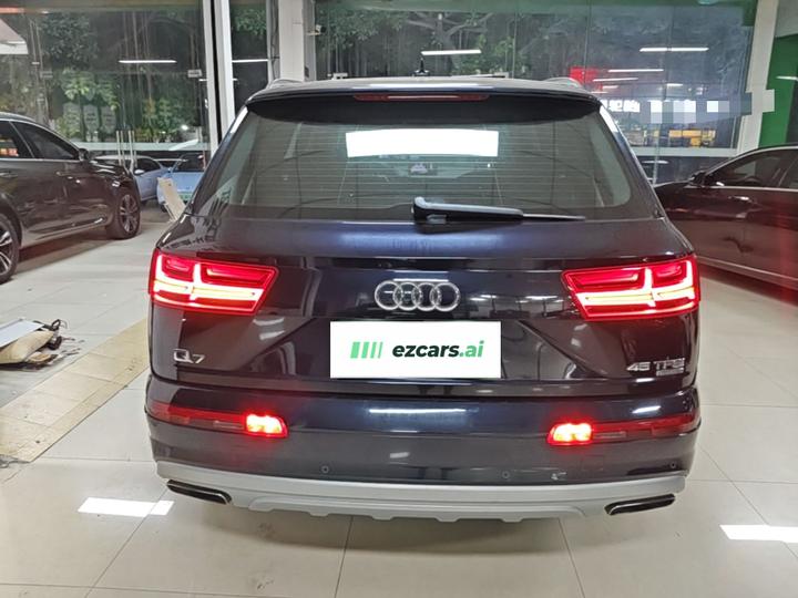 Q7 2016 45 TFSI Tech photo 3