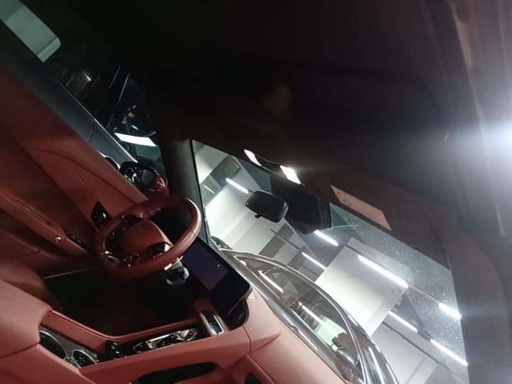 MG Cyberster 2024 580km photo 8