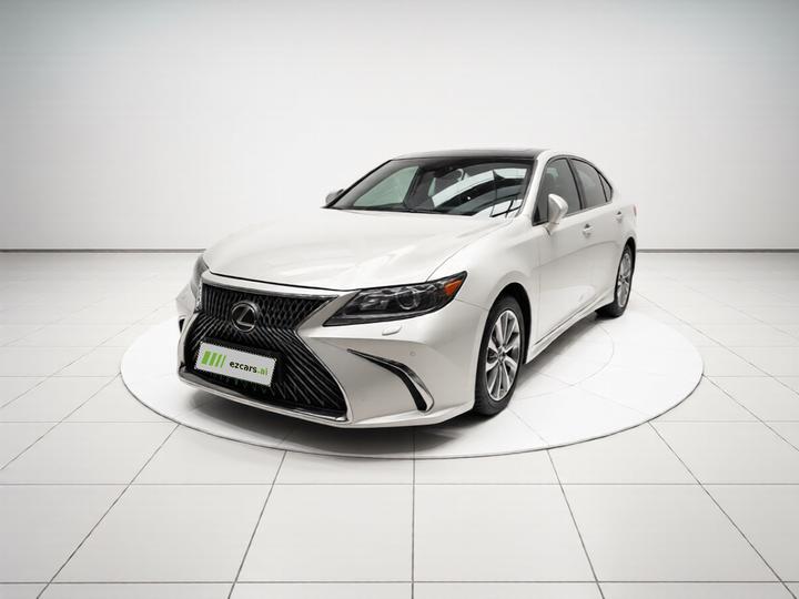 ES 2013 300h Elite